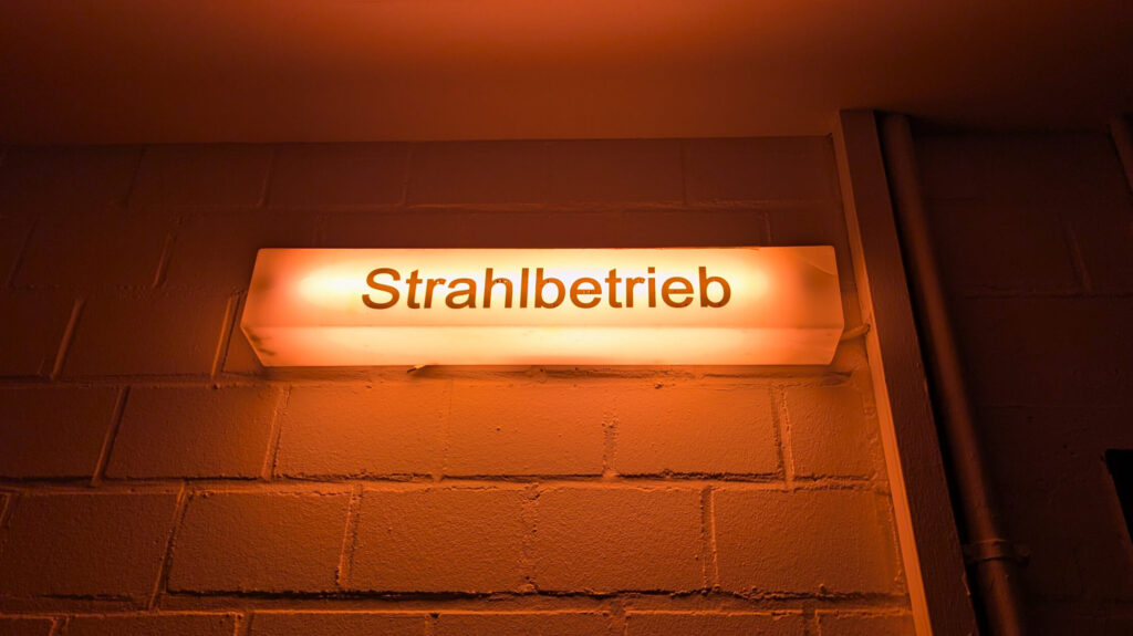 Anzeige, dass der Beschleuniger in Betrieb ist.